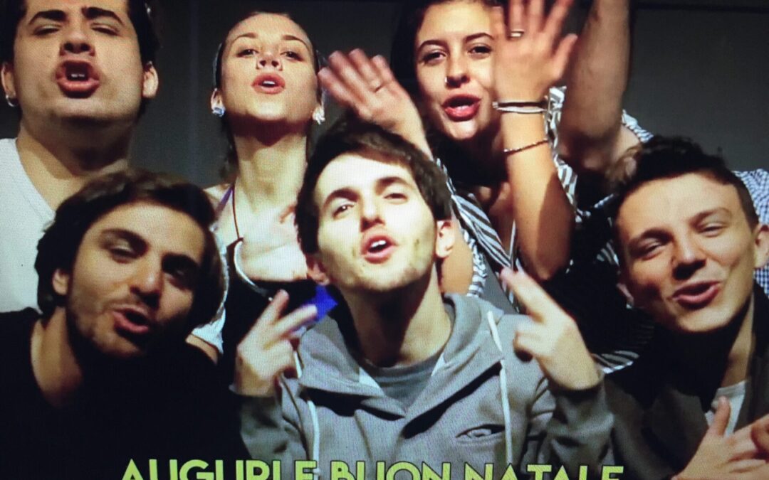 AUGURI E BUON NATALE! – Il video di Auguri 2016 di Accademia09