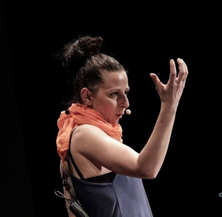 luce-pellicani-insegnante-stand-up-comedy.2