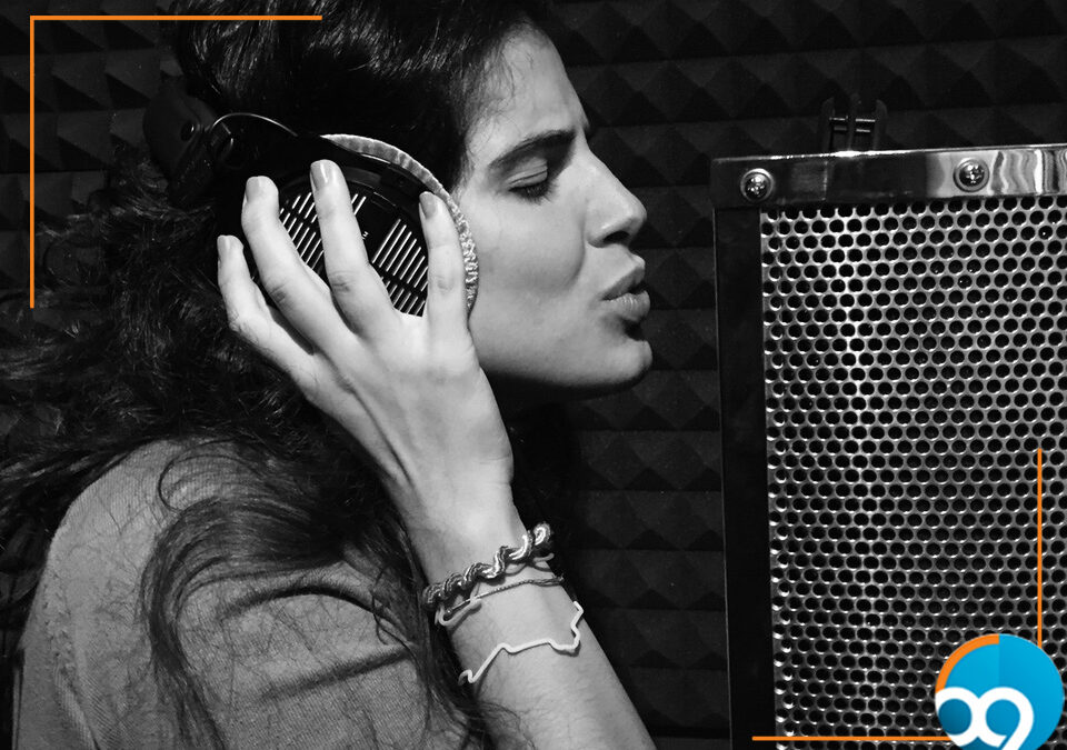 Questa mattina su 94.500 fm Carolina Limonta canta in diretta