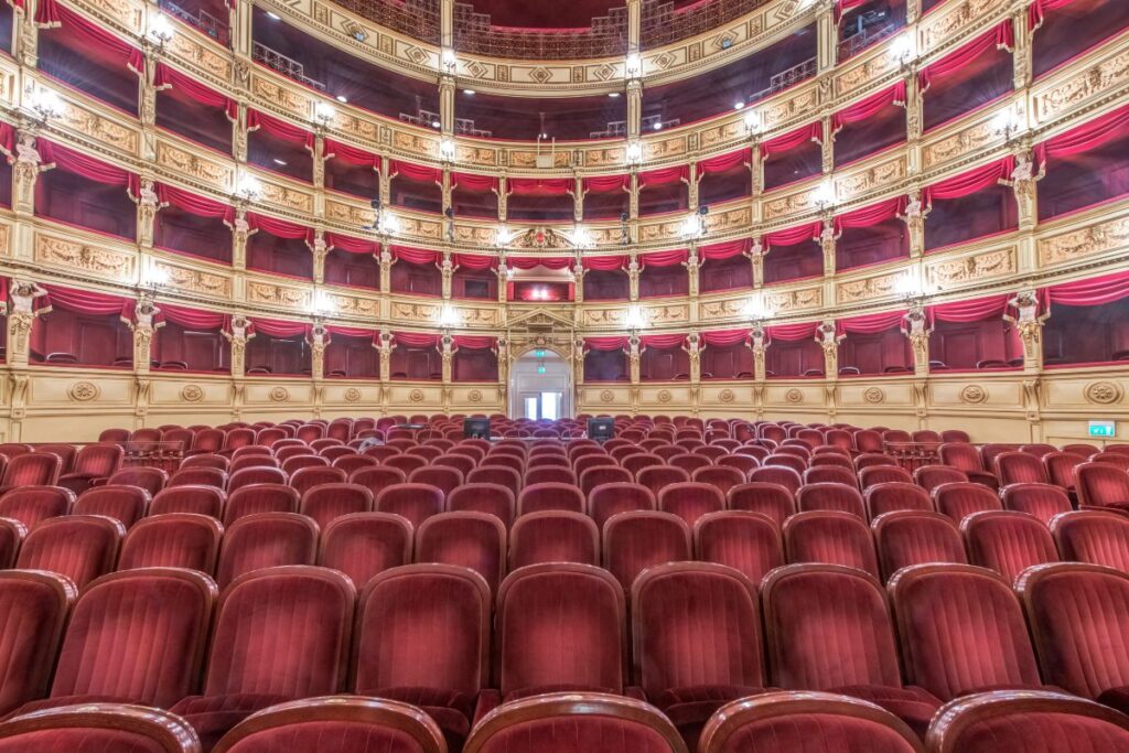 improvvisazione teatrale cosìè